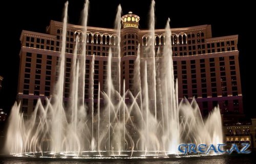Фееричное шоу фонтанов в Лас Вегасе