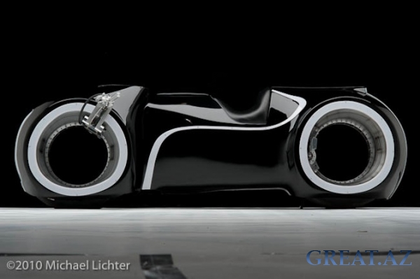 Tron Light Cycle - мотоцикл из фильма Трон в реальности