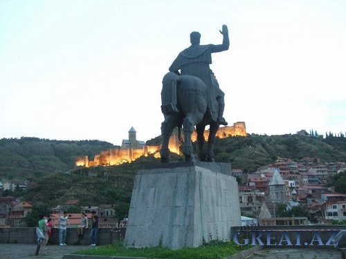 Памятники Тбилиси - Фотосессия