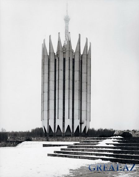 Книга Taschen о советской архитектуре