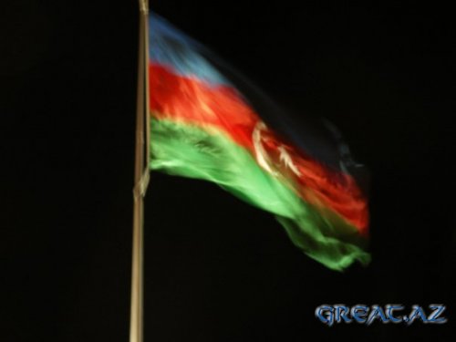 Азербайджанскому флагу