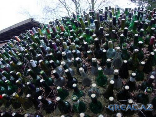 Самые необычные способы использования пустых бутылок