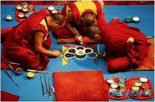 Узоры из песка Тибетских монахов - Фото