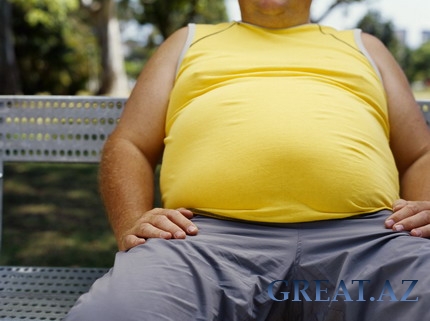 Почему у толстеющих мужчин растет живот, а у женщин — попа?