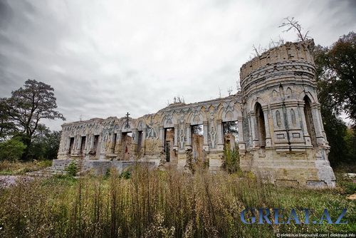 Руины немешаевского замка