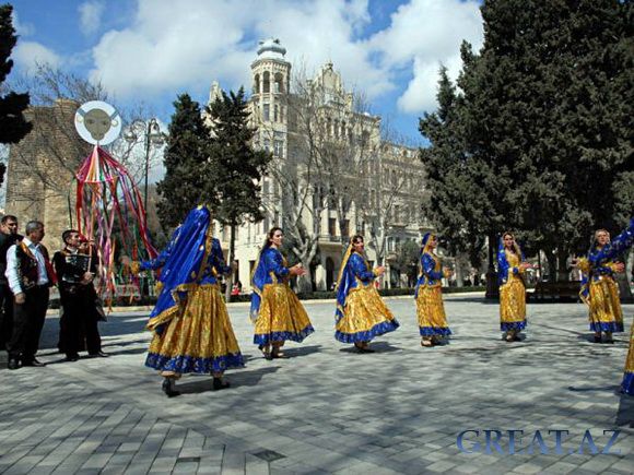 Азербайджан празднует Новруз байрамы - ФОТОРЕПОРТАЖ