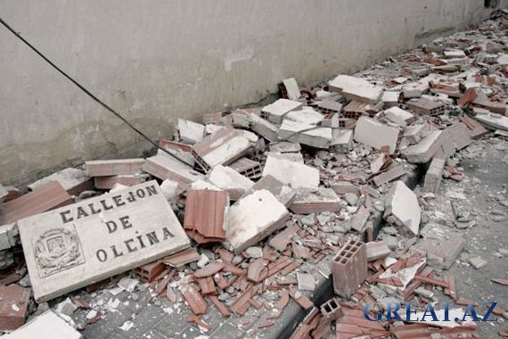 Землетрясение в Испании (Фото+Видео)