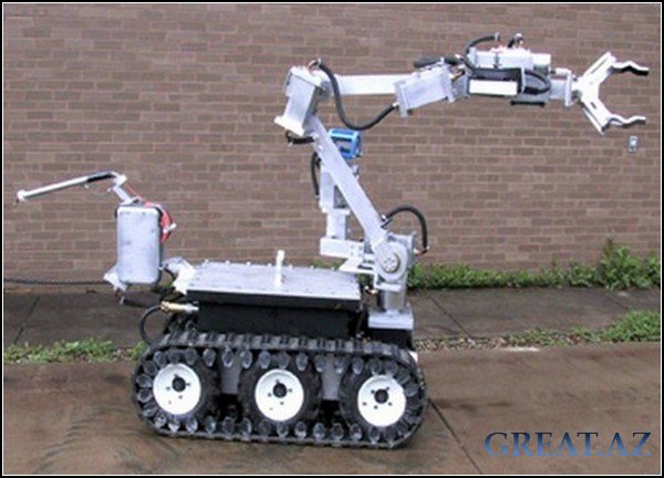 ТОП-10 роботов, которые спешат на помощь