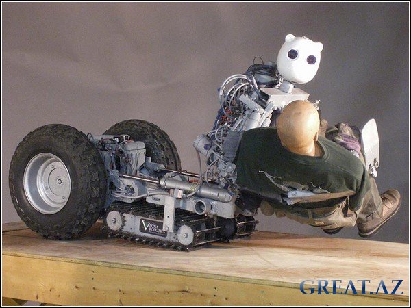 ТОП-10 роботов, которые спешат на помощь