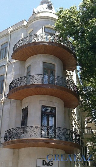 Балконы Баку