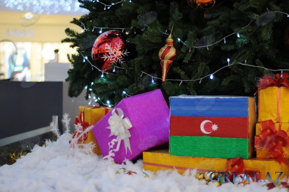 Баку в новогодних декорациях ФОТО