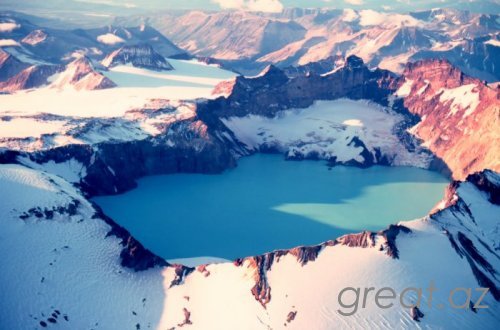 Самые удивительные кратерные озера
