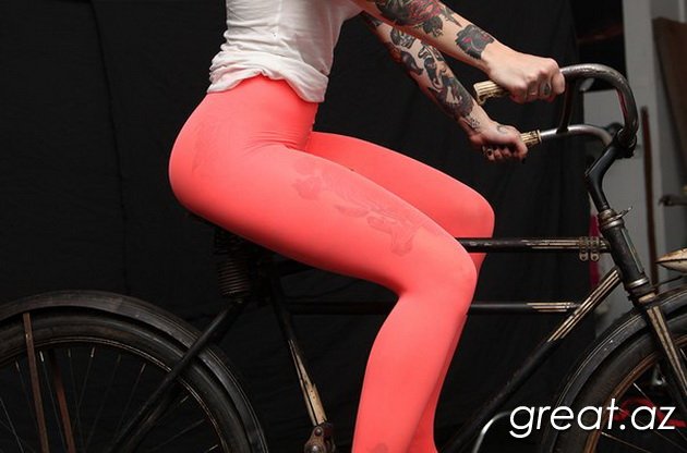 Красивые девушки на велосипедах (69 Фото)