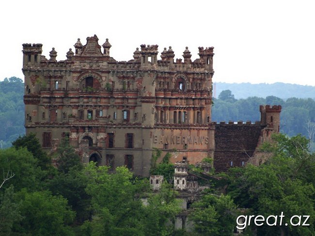 7 потрясающих заброшенных замков