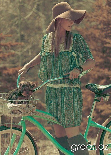 Красивые девушки на велосипедах (55 Фото)