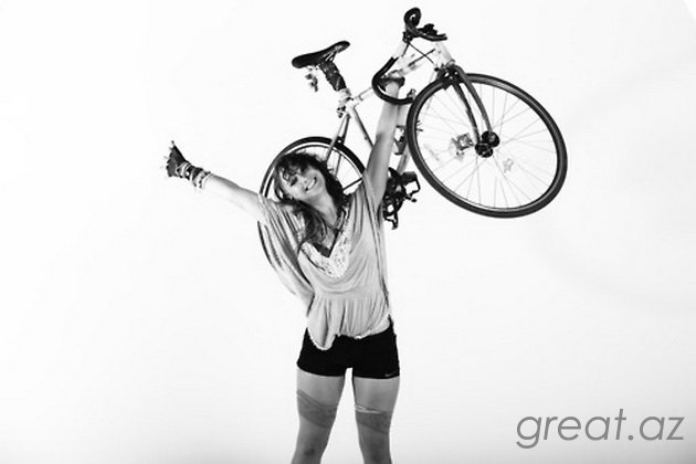 Красивые девушки и велосипеды (60 Фото)