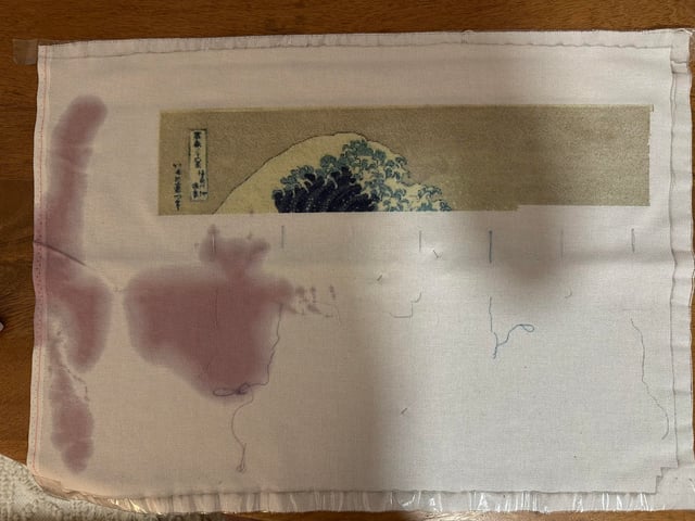 Чем отстирать вино с белой скатерти если пятно засохло